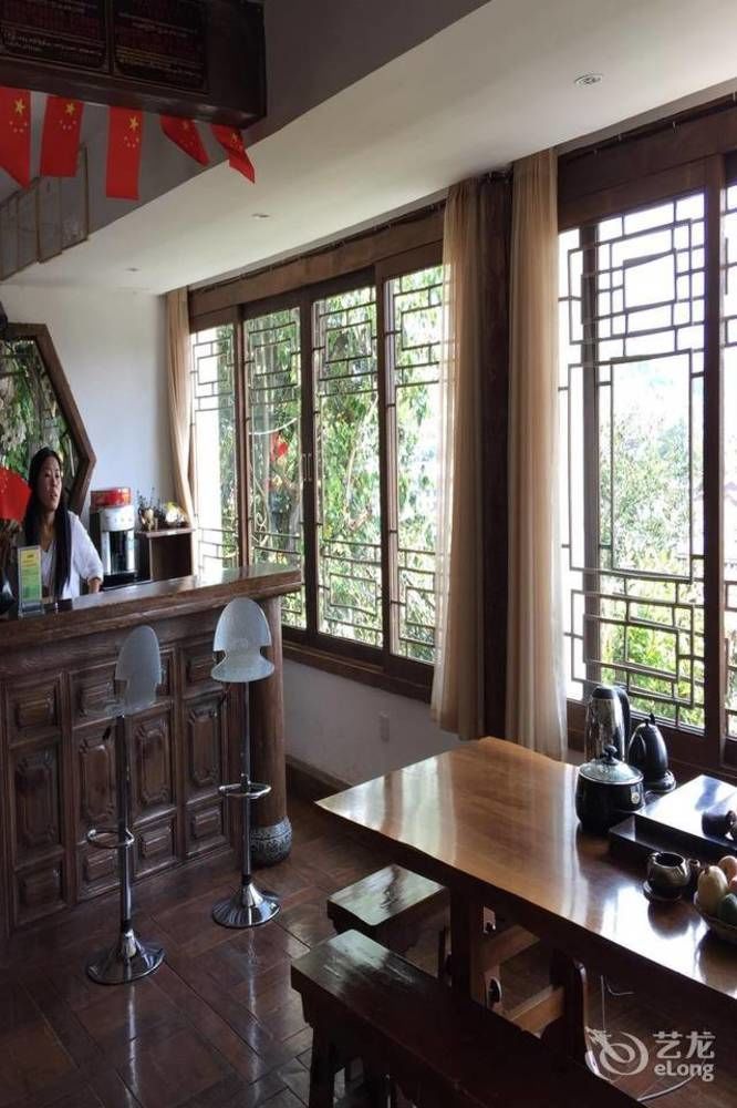 Lijiang Merry Inn Екстериор снимка